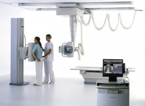 sistemi-radiografia-digitale-multidisciplinari-colonne-portatubi-telescopiche-soffitto-bucky-murali-70354-96263